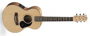Maton_acoustic-_sideon